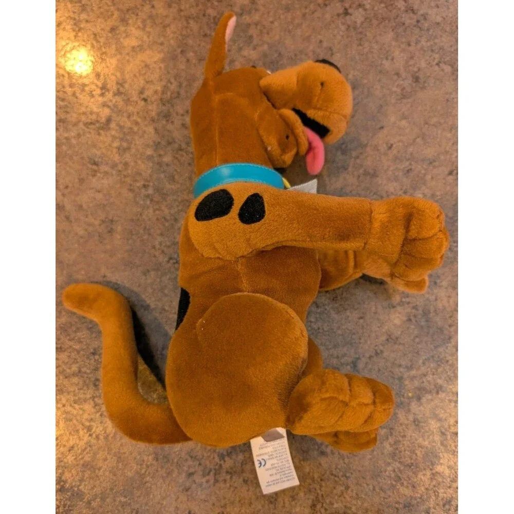 EUC Scooby Doo Plush By Applause 11 Inches Apposable Tail Mystery Inc. Snacks
